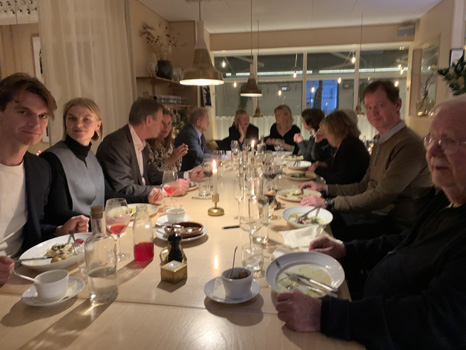 Sl�ktmiddag p� Tradition